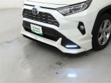 TRD製フロントスポイラーを装着しております。