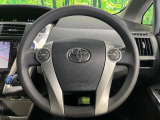 インテリアに合わせたデザインのステアリングは、運転される方のことも考え、運転しやすい形状、大きさです。是非一度、実際に触ってお確かめください。