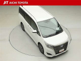 両側パワースライドドア付きだから、狭い駐車スペースなどでの乗り降りラクラク♪小さなお子さまのいるご家庭には嬉しい装備です。