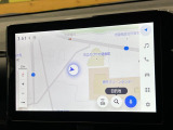 【10.5インチナビ】高級感とインパクトのある大画面ナビを装備。各種オーディオ操作はもちろん、スマホ連携もできる利便性の高いナビです♪