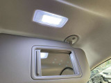 LEDで暗い時も明るく照らしてくれます!