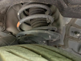 お車を安心してお乗りいただく為には、足回りの定期点検が欠かせません。サービスサポート(有償保証)では無料点検もご提供しており、安心のカーライフをお過ごしいただけるサポート体制が整っています。