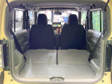 普段のお買い物や通勤、送迎等に十分な荷室スペースを確保しております。セカンドシートを倒すと、大きな荷物の積載も可能です♪