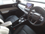 内装クリーニングも施しております。内装の綺麗なお車は気持ちが良くオススメさせていただく1つのポイントになっております。