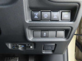 両側電動のスライドドアで楽々スムース!運転席からも開閉の操作もできます♪キーのスイッチひとつで自動開閉できる便利な機能もついてます♪