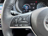 運転中、前方から目線をそらすことなく、オーディオ等の操作が可能なステアリングスイッチ!安心&快適なドライブを演出してくれます。