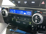 左右独立温度コントロールフルオートエアコンです。運転席、助手席それぞれで独立して温度設定ができます。冷え性の方が乗っても安心ですね♪