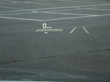 カラーヘッドアップディスプレイ付き。少ない視線移動で情報を確認できるので、運転の疲労軽減に繋がりますよ♪