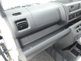 内外装共に徹底洗浄♪専用の機材を使用し徹底的にきれいにしております。是非店頭にてご確認くださいませ♪♪