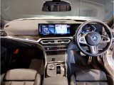 ☆センターパネルを運転席側に僅かに傾けたBMW独特のインパネ☆【駆け抜ける歓び】はここからもスタートしております☆