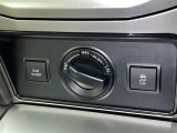 【横滑り防止機能】 車両走行安定補助システム搭載  車が横滑りしそうになった際に、横滑りを防ぐ安全装備が付いています。
