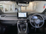 見通しのよいすっきりとした視界で、誰でも運転しやすいです。運転のしやすさは疲れにくさにも繋がりますよ♪