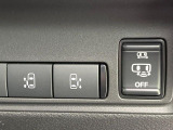 【両側パワースライドドア】スマートキーや運転席のスイッチで後席両側スライドドアの開閉が可能♪電動だから力を入れてドアを開ける必要が無く、小さなお子様でも簡単に開け閉めでき快適です♪