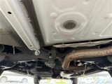【 車両底面 】現車の確認はお電話で在庫のご確認の上、是非ご来店くださいませ!ご来店の難しい方は店舗スタッフがお電話やメールで詳細をお答えさせて頂きます。