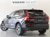 良質なスカンジナビアンデザインに全身を包まれたXC60には、控えめながら自信に満ちた、歴然とした美しさが備わっています。伝統のテールランプデザインは、変わらず安全へのこだわりが見てとれます。