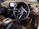 ☆センターパネルを運転席側に僅かに傾けたBMW独特のインパネ☆【駆け抜ける歓び】はここからもスタートしております☆