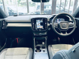 XC40 B4 モメンタム ワンオーナー 修復歴無し