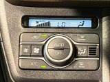 車内空調は&rdquo;AUTOエアコン&rdquo;にお任せ。運転に集中出来ますよ!