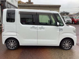 ご成約のおクルマ全て、エンジンオイルを交換してご納車させていただきます!また、点検時に消耗品の状態確認も行い必要に応じて新品交換させていただきます!