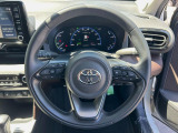 【純正革巻きステアリング】上質な革を使用することで、手にしっかり馴染みとても運転しやすいハンドルです♪