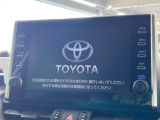 【メーカー純正ナビ】インテリアに溶け込むスタイリッシュな「専用設計」メーカーナビを装備♪視認性や操作性など基本性能にも優れ、より上質なカーライフをお楽しみいただけます。