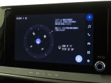 メーカー装着のディスプレイオーディオを装備しております。