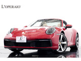 ポルシェの「992 タルガ4」が入庫いたしました。電動開閉式のグレートップウィンドウは、クーペの剛性感とオープンエアの爽快感を状況に応じて使い分けることができ、日常からドライブまで幅広く活躍します。
