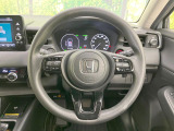 インテリアに合わせたデザインのステアリングは、運転される方のことも考え、運転しやすい形状、大きさです。是非一度、実際に触ってお確かめください。