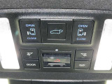 両側電動スライドドアで狭い所でも乗り降り楽々です!