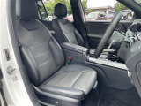 GLB GLB200d 4マチック AMGライン 4WD 本革シート