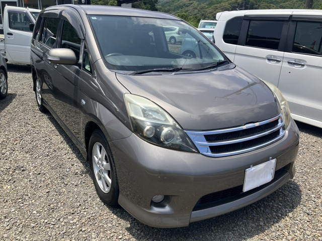 アイシス 1.8 プラタナ