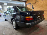 ミディアムクラス 230E ワンオーナー車 ヤナセ 左ハンドル