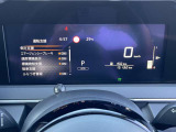 運転支援システムなどのお車の様々な情報がメーター内で確認、設定できます