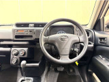 運転しやすいインパネ周りです。見やすいレイアウトで快適なドライブをサポートします☆☆