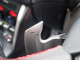 パドルシフト搭載でマニュアルミッションさながらの運転もお楽しみ頂けます!