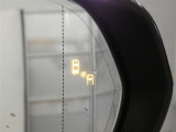 ブラインドスポットモニター装備。隣車線を走る車両を検知。ドアミラーでは確認しにくい後方、側方エリアに存在する車両や急接近してくる車両も検知しドアミラーに搭載されたLEDインジケーターが点灯します。