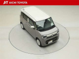 両側パワースライドドア付きだから、狭い駐車スペースなどでの乗り降りラクラク♪小さなお子さまのいるご家庭には嬉しい装備です。