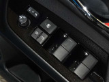 電動格納式ドアミラー・パワーウインドウを装備しています。