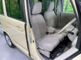 運転席シート廻りは使用感も少なく、良好な状態となっています。丁寧に使われていたことがよくわかりますね。