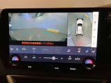 レクサスのお車はすべてバックモニターを標準装備。駐車時のご不安を解消する、パノラミックビューモニターも装備しています。