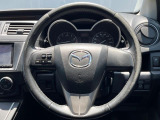 【純正革巻きステアリング】上質な革を使用することで、手にしっかり馴染みとても運転しやすいハンドルです♪