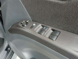 電動格納ミラーでよりコンパクトに!狭い駐車場でも安心です。