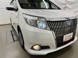 LEDヘッドライトです。デザイン性がよくとても明るいので、夜間の走行や悪天候でも安心です。しかも長寿命!