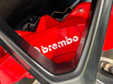 【ブレンボ製キャリパー】ハイパワー車両には強力なブレーキが必須!世界のスーパーカーにも採用されるイタリアの高級メーカー「ブレンボ」を装着!色鮮やかなキャリパーがスポーティな印象を引き立てます♪