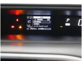 カラーヘッドアップディスプレイ付き。少ない視線移動で情報を確認できるので、運転の疲労軽減に繋がりますよ♪