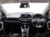 見通しのよいすっきりとした視界で、誰でも運転しやすいです。運転のしやすさは疲れにくさにも繋がりますよ♪