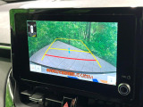 【バックカメラ】駐車時に後方がリアルタイム映像で確認できます。大型商業施設や立体駐車場での駐車時や、夜間のバック時に大活躍!運転スキルに関わらず、今や必須となった装備のひとつです!