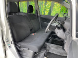 運転席シート廻りは使用感も少なく、良好な状態となっています。丁寧に使われていたことがよくわかりますね。
