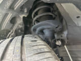 お車を安心してお乗りいただく為には、足回りの定期点検が欠かせません。サービスサポート(有償保証)では無料点検もご提供しており、安心のカーライフをお過ごしいただけるサポート体制が整っています。