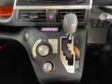 【 オートエアコン 】車内温度を感知して自動で温度調整をしてくれるのでいつでも快適な車内空間を創り上げます!
